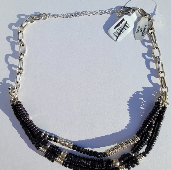 NWT Free People Oceanfront layered necklace in Black - Picture 5 of 5